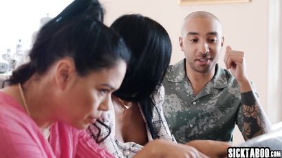 Alluring Asian Cougar Suck Big Dick