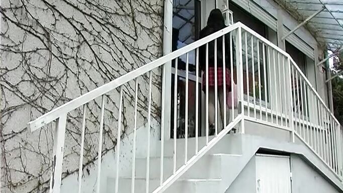 French Babe Picked Up For Big Cock Anal