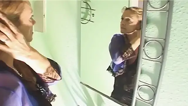 Tit Fucked French Lady Got Pounded Between Her Titts