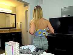 Natalie Knight Drops Her Clothes To Have Sex On The Bed. HD