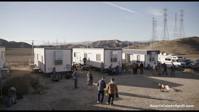 India Menuez And Roberta Colindrez   I Love Dick   S01e06