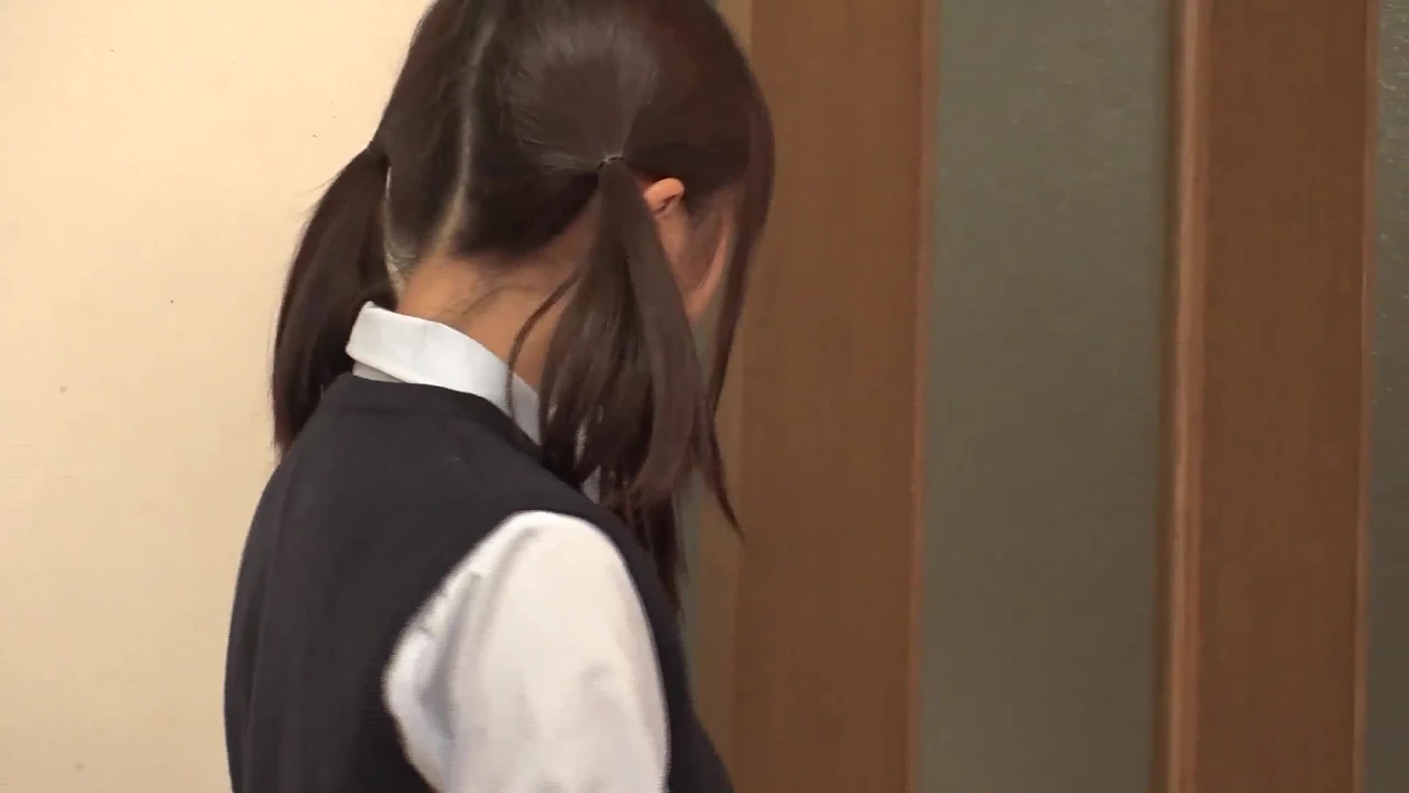 My Stepbrother Was Jerking Off In VR. I Got Horny As I Saw His Cock Getting Bigger…Real Sex With My Stepbrother! 2″ Aria Hidden=”true