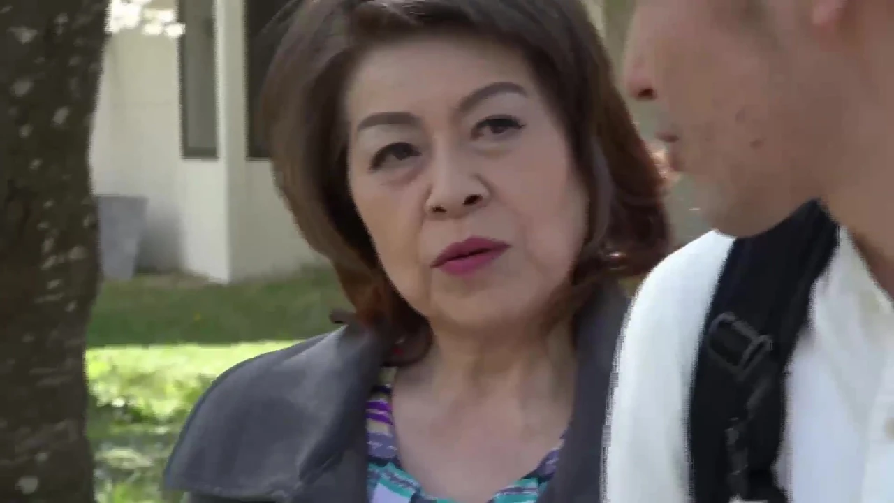 She Is Still Active! Grandma Who Would Eat Up Her Own Descendants Vol. 4 6″ Aria Hidden=”true