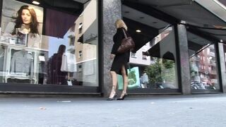 Sexy Busty MILF With Hairy Pussy Fucked And Cummed In Mouth By Huge Amateur Cock