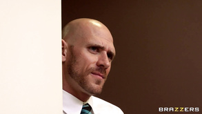 Bored Office Lady Gets Her Satisfaction In The Office