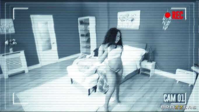 Spy Camera In Room Reveals Her Playing With Herself