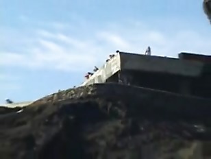 This Hot Amateur Blonde Chick Loves Gettin Nasty With Herself