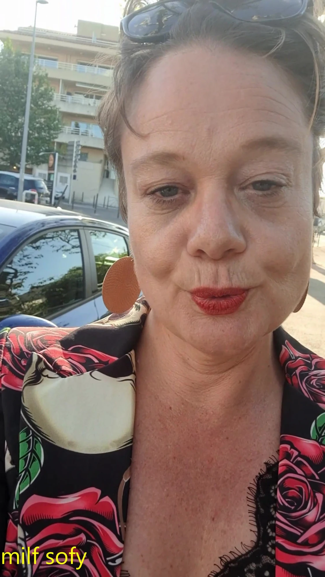 I Come Back From A Party And Come Across A Fan Who Loves Milfs I Suck Him Outside And He Fucks My Ass And Cums My Face” Aria Hidden=”true