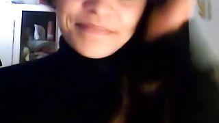 Anteprima Del Video: Incredibile Camgirl Succhia Un Dildo E Mostra Il Suo Culo In Webcam