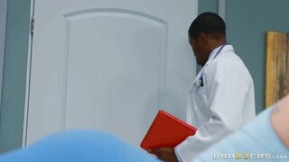 MILF Dee Wants To Reduce Dat Booty! No Way.