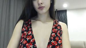 Webcam Skinny Asian Babe Showing Her Teen Boobs