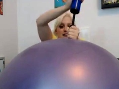 Big Titted Blonde Webcam Model Bounces Her Curves