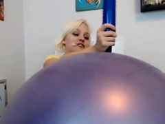 Big Titted Blonde Webcam Model Bounces Her Curves