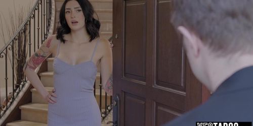 Petite Brunette Fucks The Detective Her Hubby Hired To Spy On Her