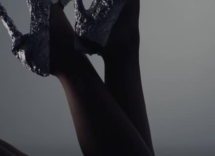 2 Perfect Babes Seductively Posing On Cam