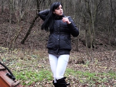 Amateur Foot Fetish Girlfriend Sucks And Gives A Footjob