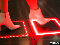 Busty Plump Assed Asian Nicole Doshi Sucks Manuel Ferrara’s BWC & Lets It Analize Her At All Angles