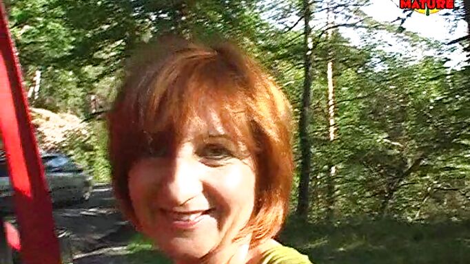 Mature Slut Giving Blowjob Outdoor