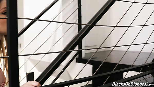 Pallid American Cowgirl Bunny Colby Jumps On Massive Black Cock