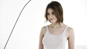 Having Sucked Cock Damn Great Babe Spreads Legs For Pleasant Missionary