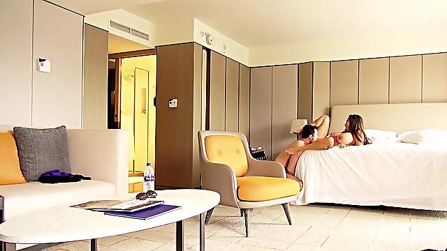 Big Ass Woman Filmed In Secret When She Lets Lose And Fucks Like A Whore