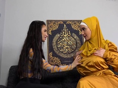 Hot Lesbian In Hijab Enjoys Licking