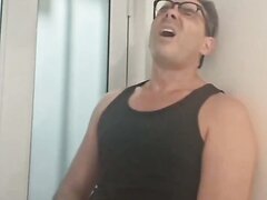 Big Cock Wanker Lets It All Out