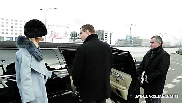 Stunning Blonde Angel Ria Sunn Fucks Horny Guy In His Car