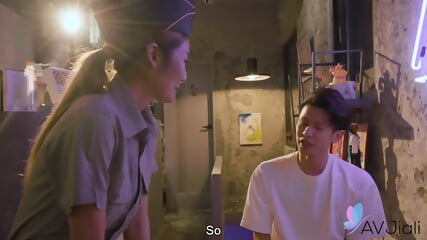 Sexy Officer Li Zhiyan Convinces Horny Man To Join The Military
