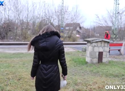 Beauty Shalina Devine Takes Ass Slamming In Kitchen