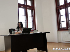 Hot Office Chick Simony Diamond Gets Ass Fucked By A Window Washer